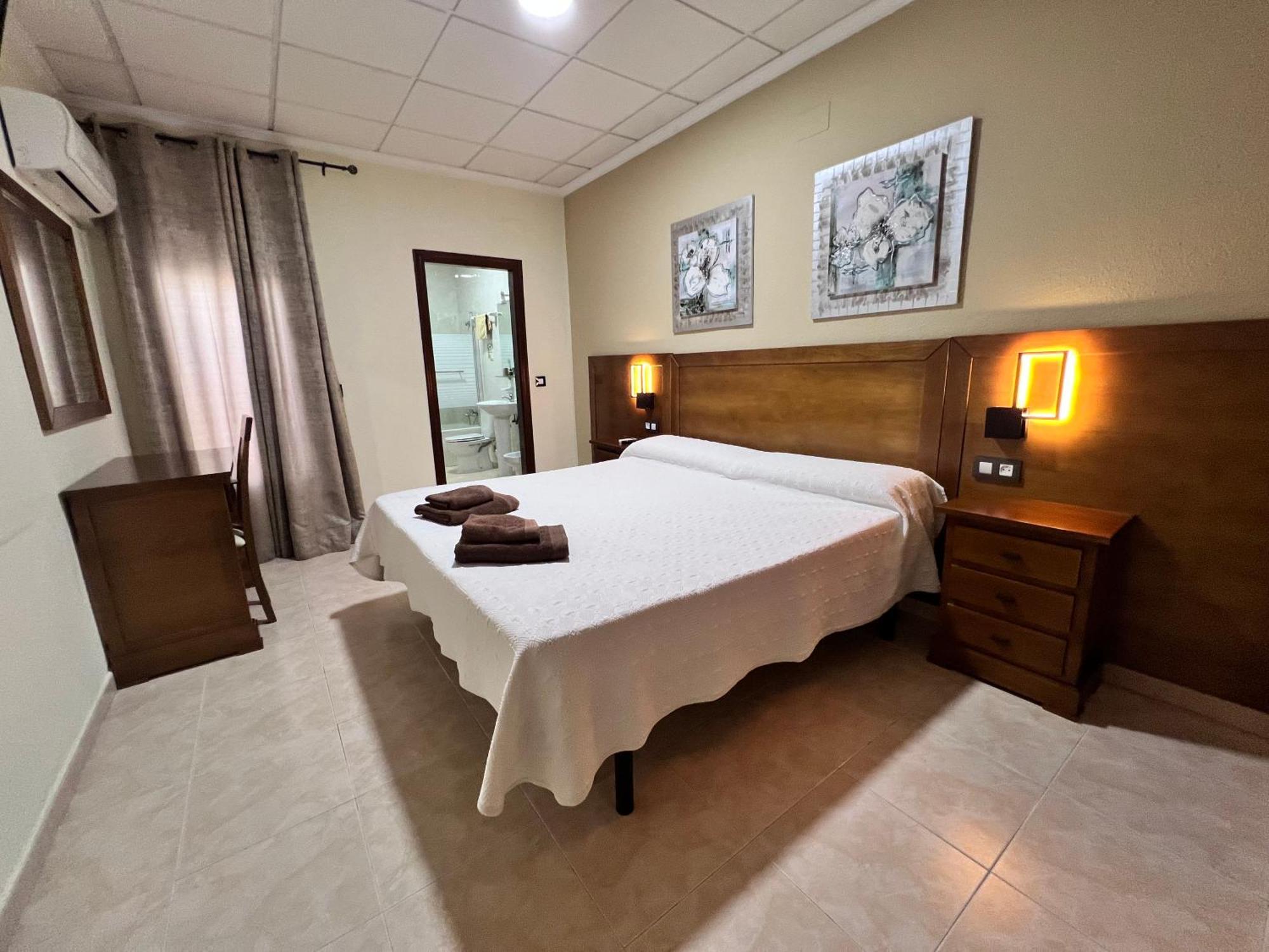Hotel Don Juan Puente de Génave Екстериор снимка