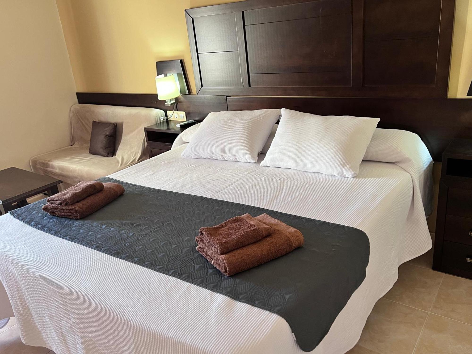 Hotel Don Juan Puente de Génave Екстериор снимка