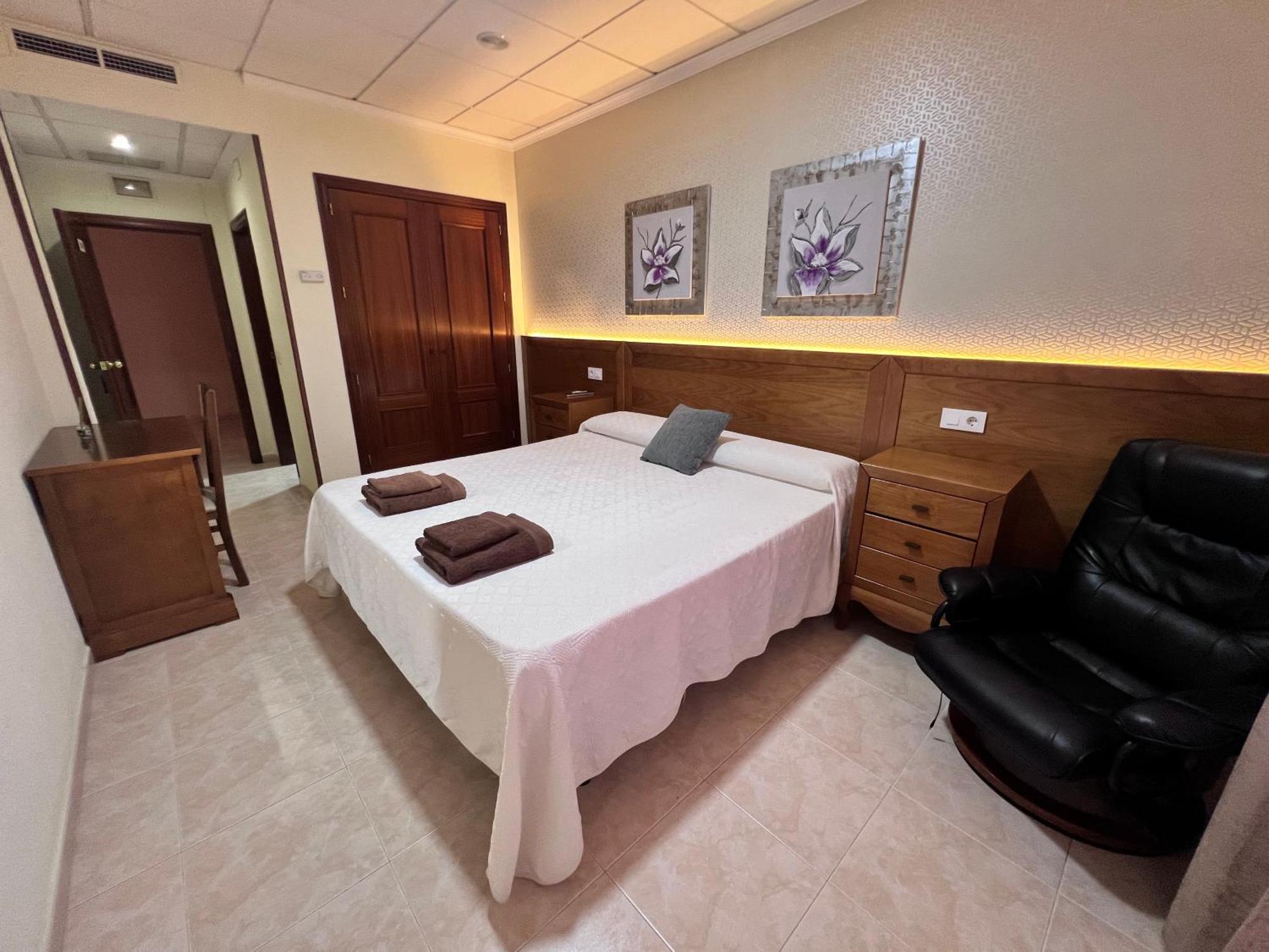 Hotel Don Juan Puente de Génave Екстериор снимка
