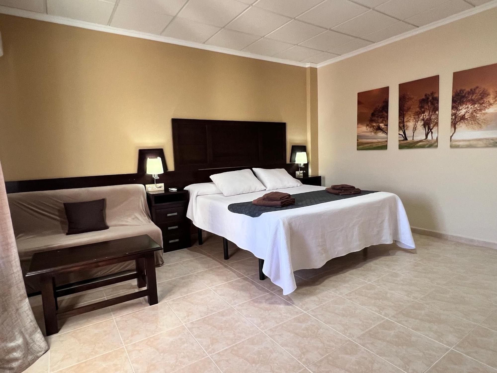 Hotel Don Juan Puente de Génave Екстериор снимка