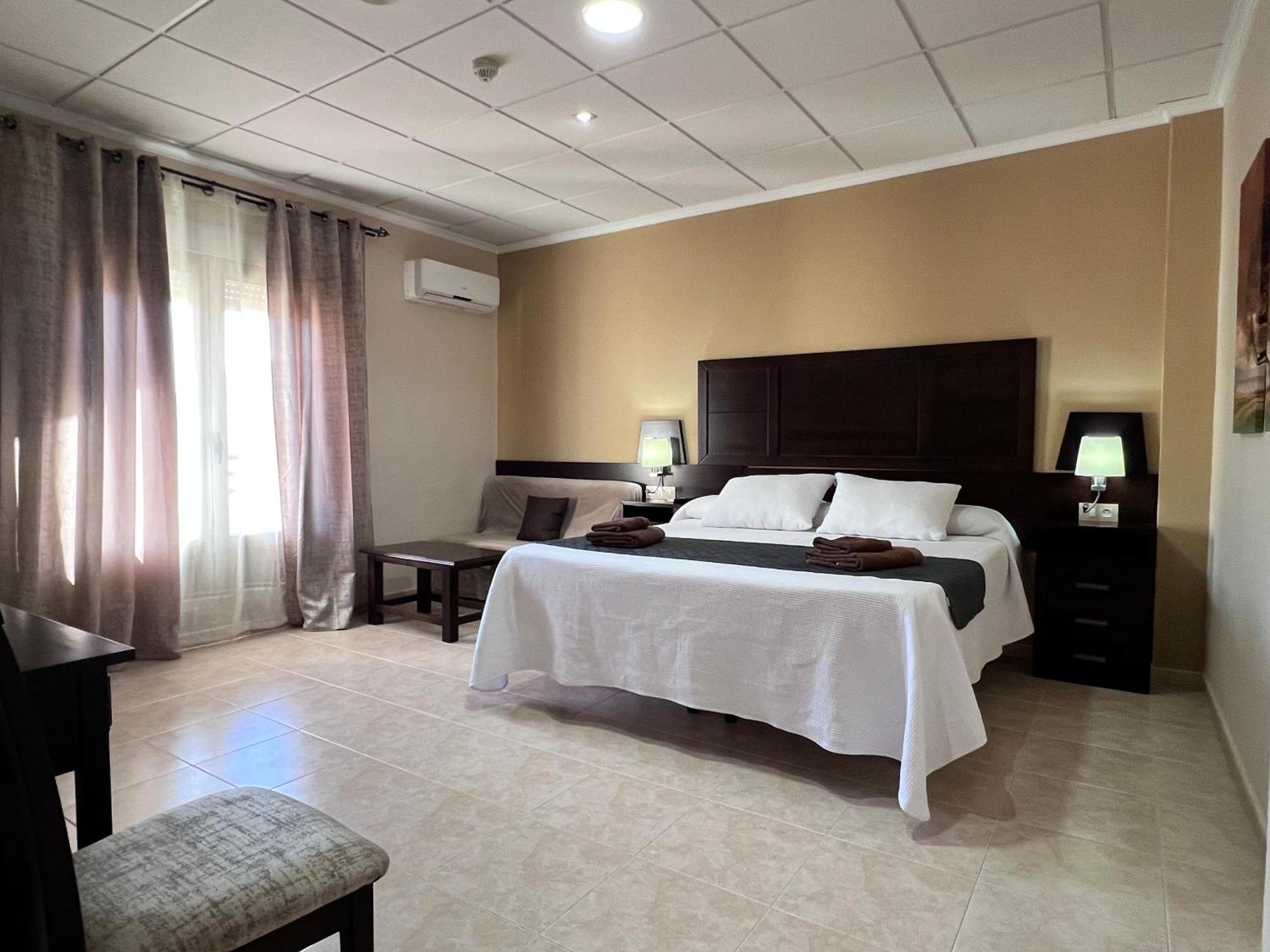 Hotel Don Juan Puente de Génave Екстериор снимка