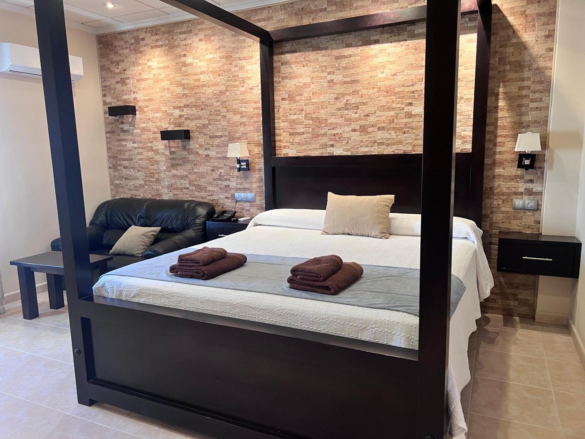 Hotel Don Juan Puente de Génave Екстериор снимка